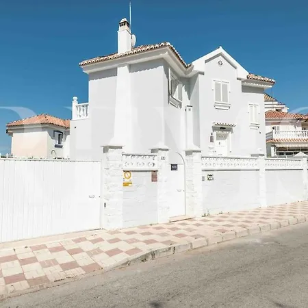 Full House With Pool, Bbq And Garden By Rems Casa de Férias Torremolinos