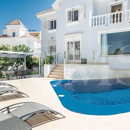 Holiday home Full House With Pool, Bbq And Garden By Rems