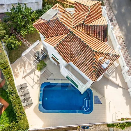 Full House With Pool, Bbq And Garden By Rems Holiday home Torremolinos